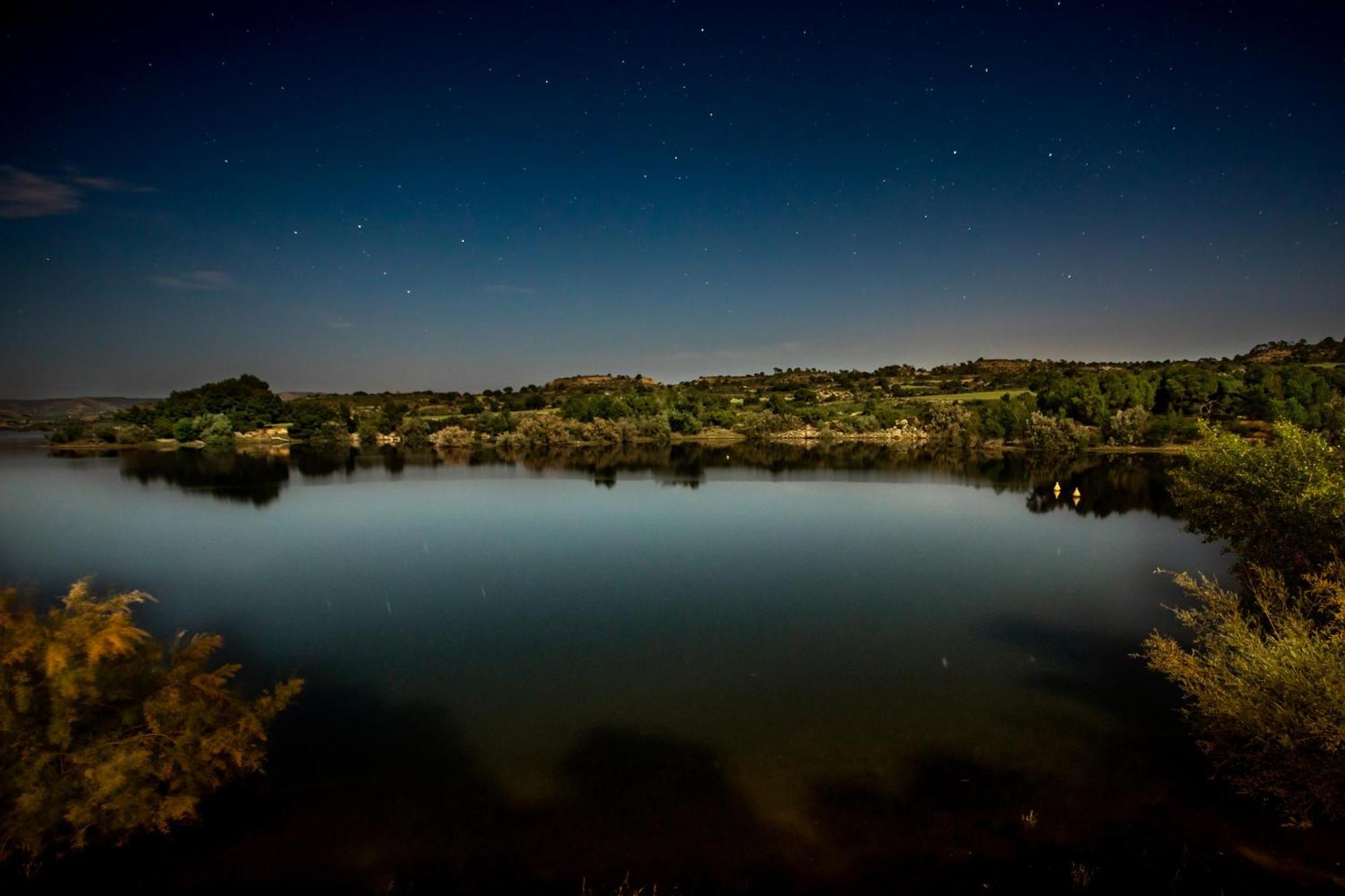 Taiga Lake Caspe Εξωτερικό φωτογραφία