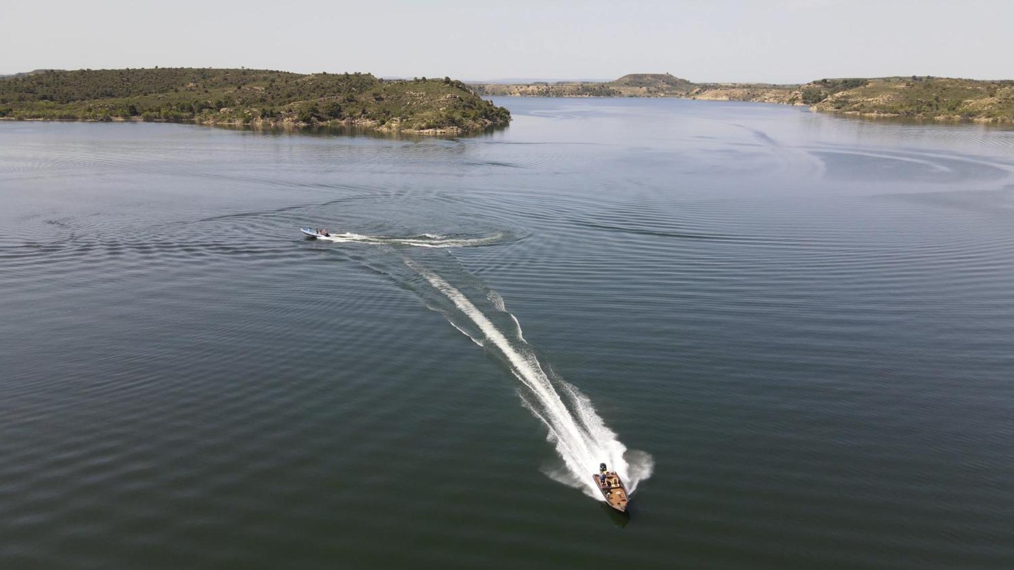 Taiga Lake Caspe Εξωτερικό φωτογραφία