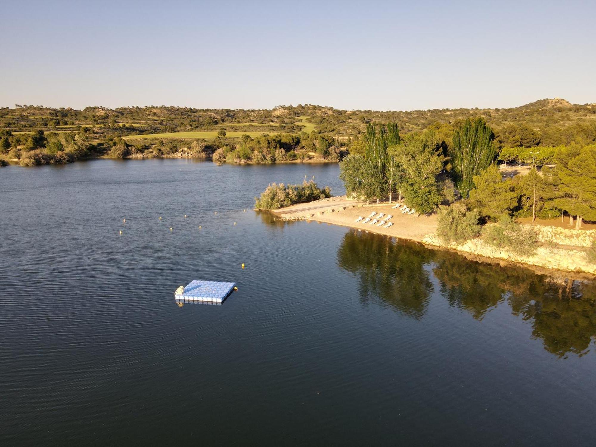 Taiga Lake Caspe Εξωτερικό φωτογραφία