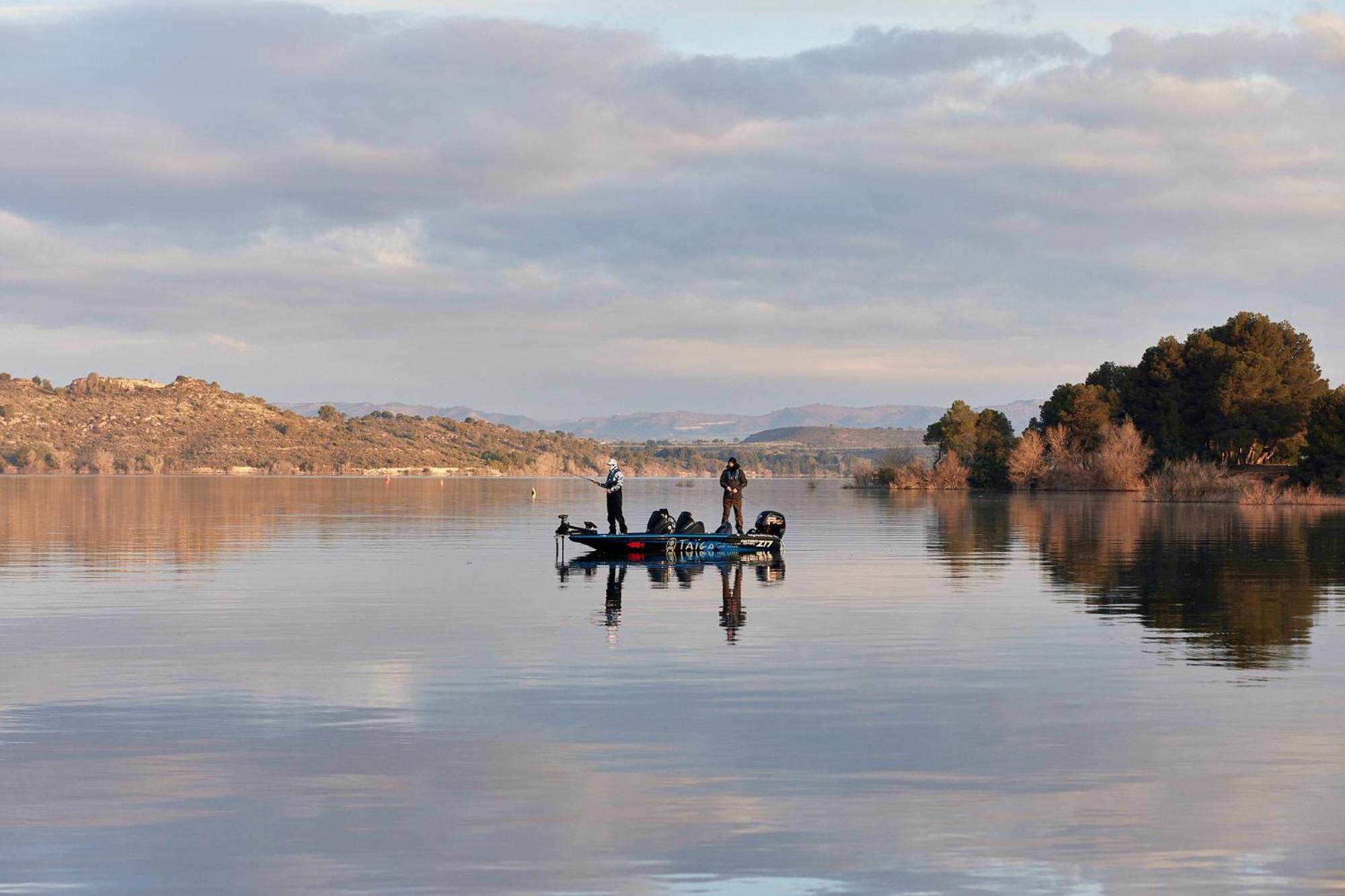 Taiga Lake Caspe Εξωτερικό φωτογραφία